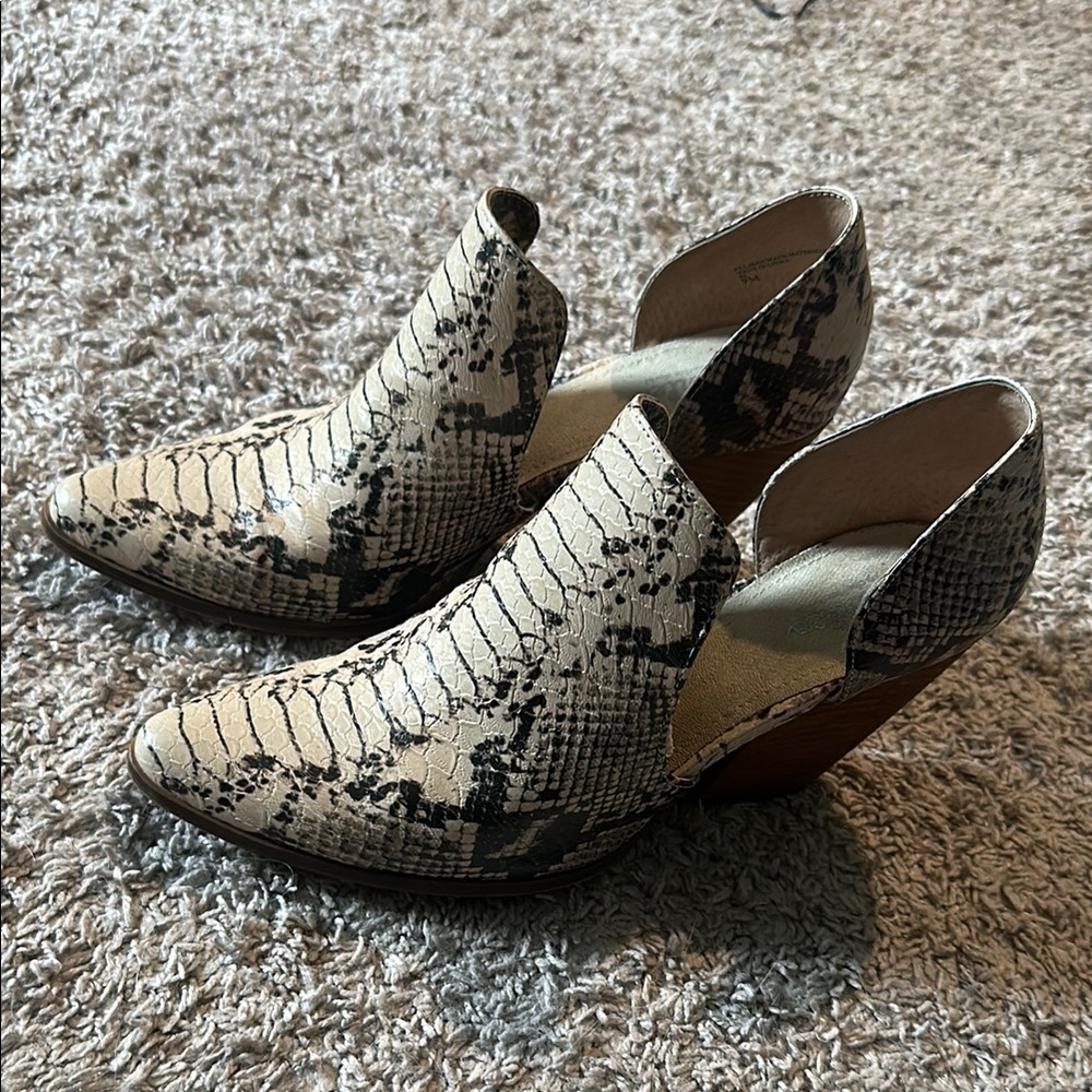 Charles by Charles David Ankle Boot